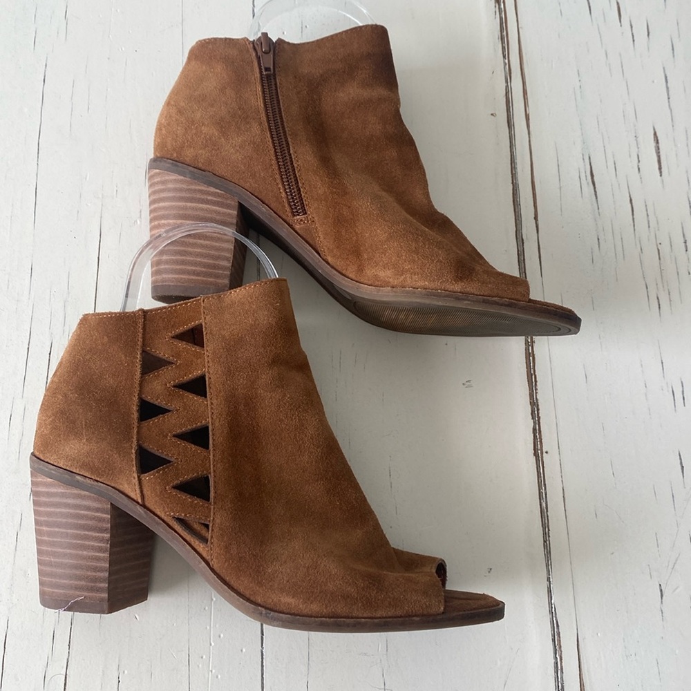 Lucky Brand Kantoah Brown Booties Size 6.5
